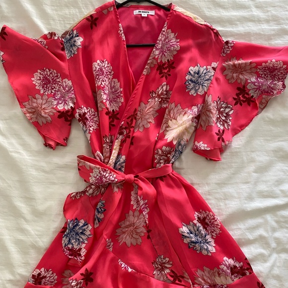 Kirsten Dress in Bright Pink
BB Dakota by Steve Madden - Picture 1 of 3